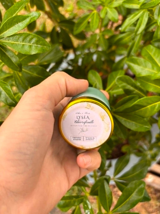 Lyséa — Bougie artisanale Chèvrefeuille